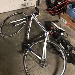 Road bike - 2009 fugi CCR2